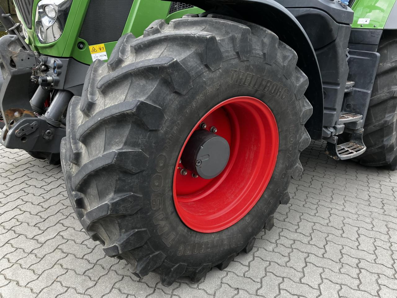 Farm tractor Fendt 828 Vario Profi Plus: picture 12