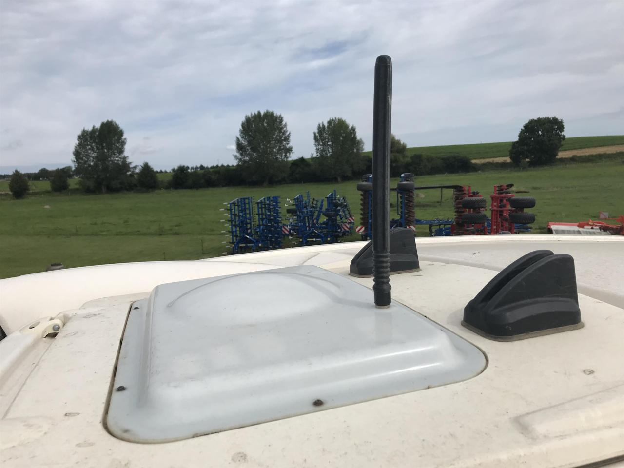 Farm tractor Fendt 828 Vario Profi Plus: picture 8