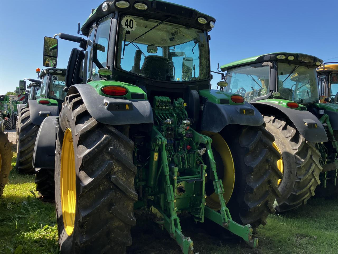 Farm tractor John Deere 6230R: picture 6