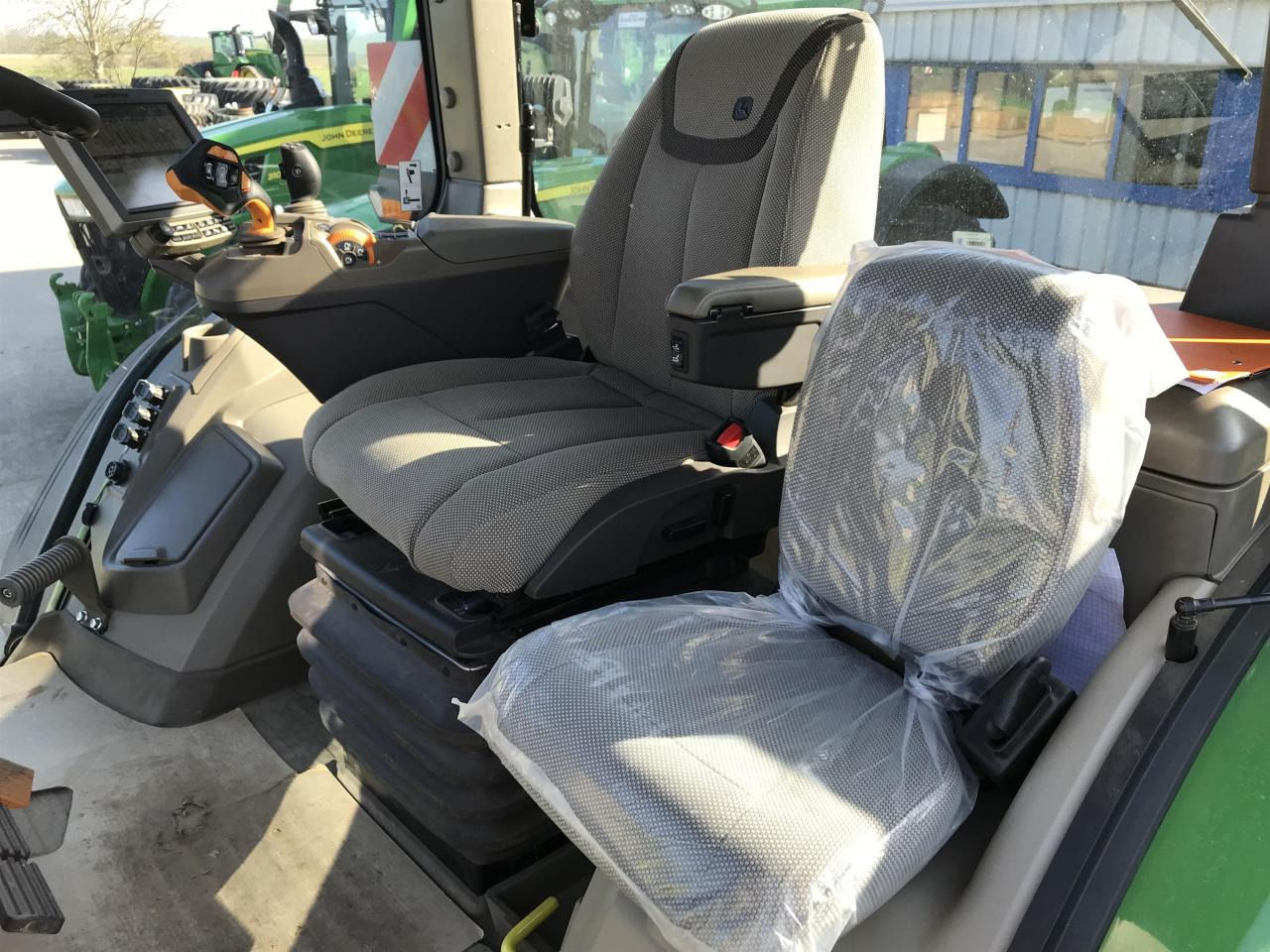 Leasing of John Deere 7R 310 John Deere 7R 310: picture 6