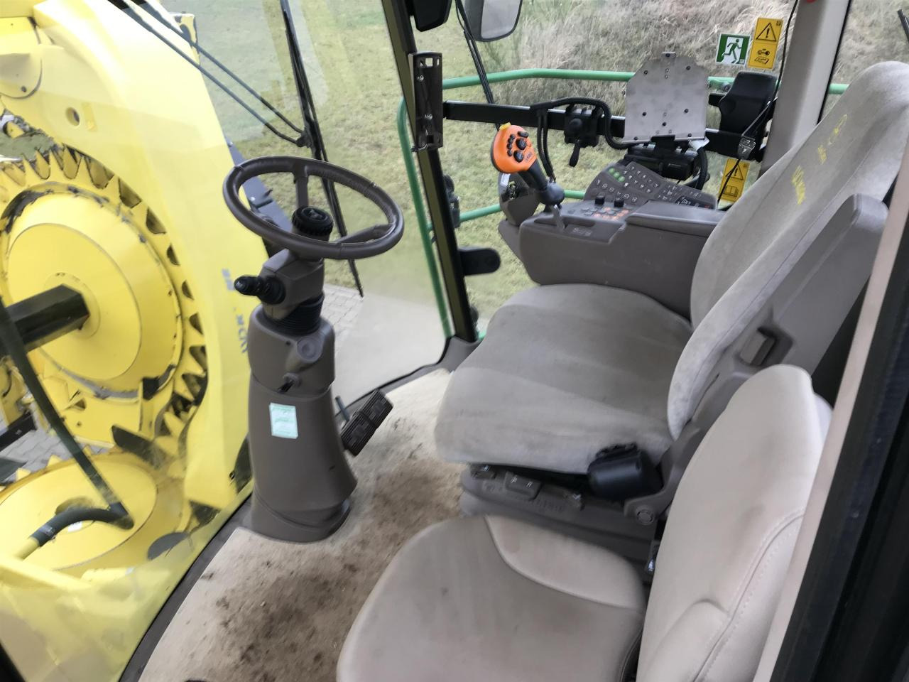 John Deere 8600 - Forage harvester: picture 5 John Deere 8600 - Forage harvester: picture 5