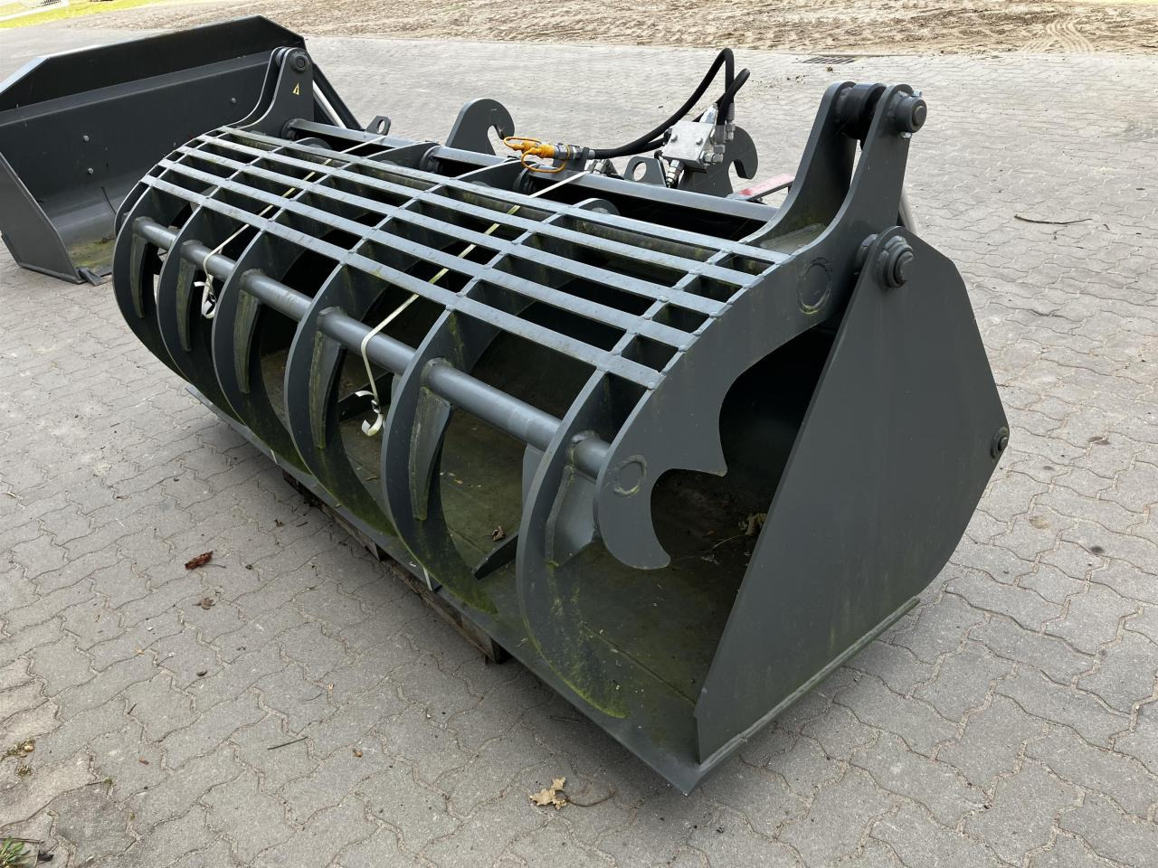 Bucket Kramer 2400 mm: picture 6