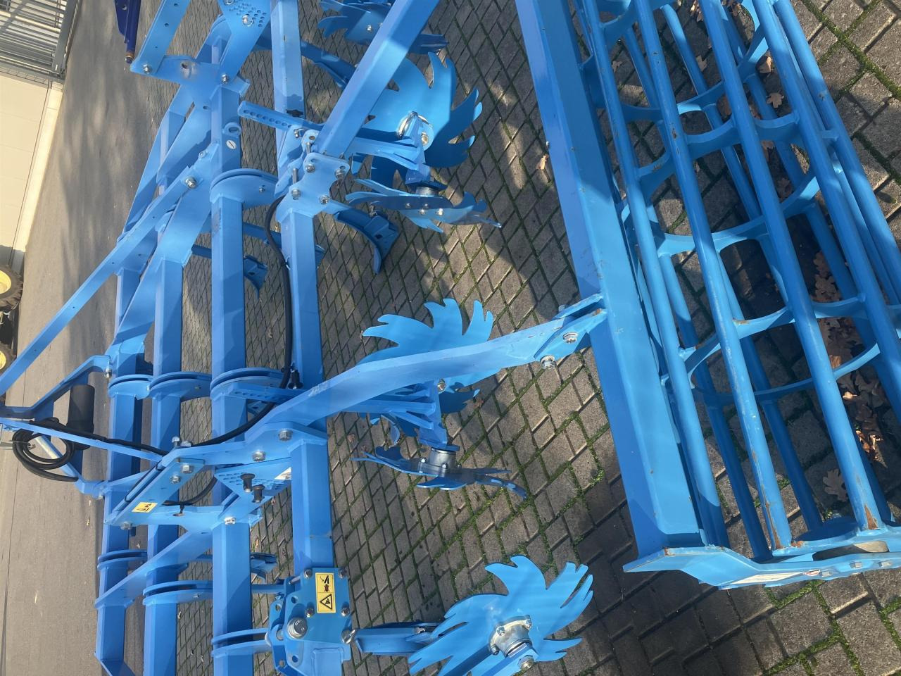 Lemken Karat 10/300 - Cultivator: picture 4 Lemken Karat 10/300 - Cultivator: picture 4