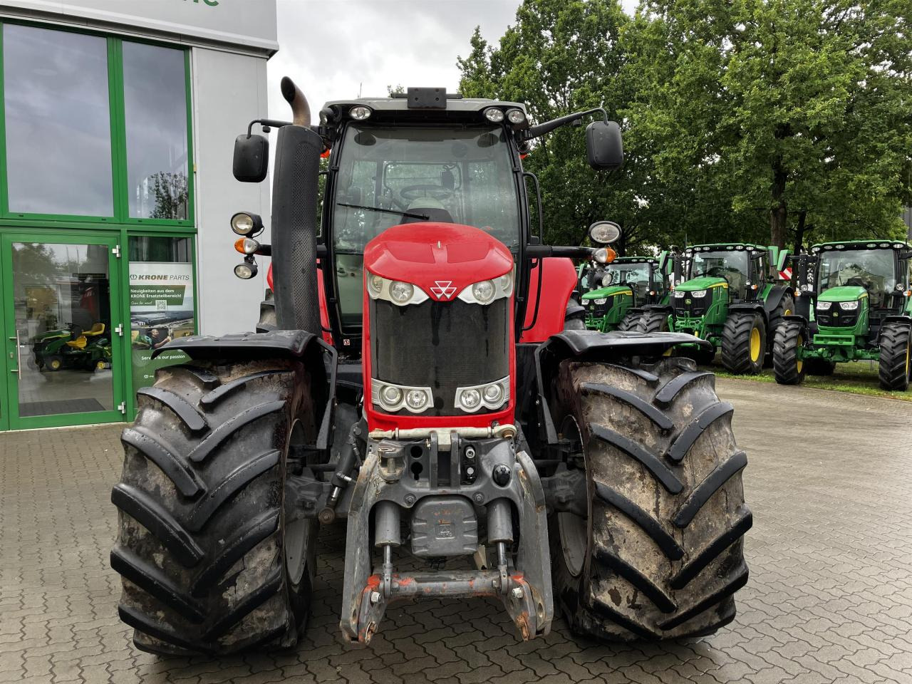 Massey Ferguson 7726 - Farm tractor: picture 3 Massey Ferguson 7726 - Farm tractor: picture 3