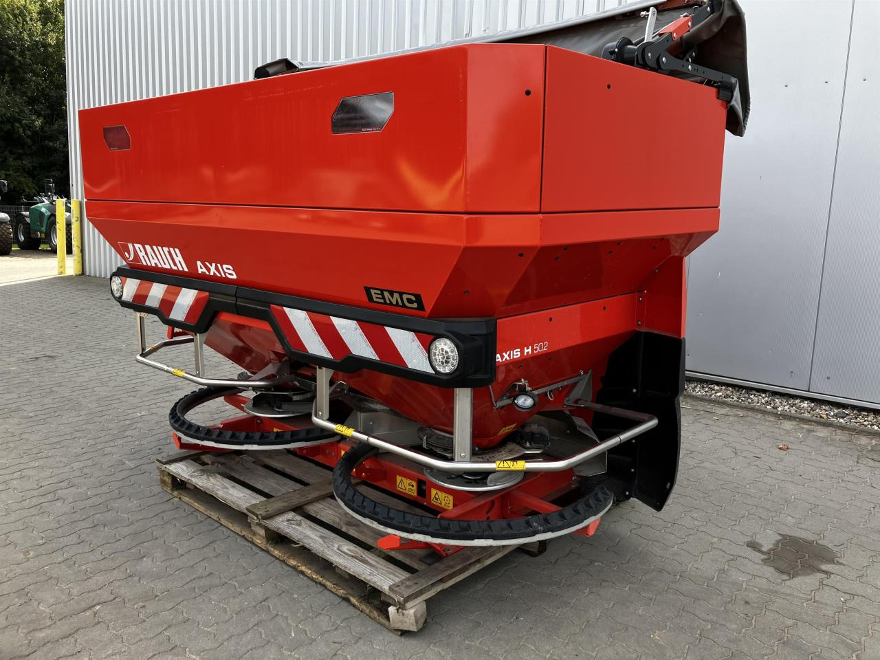 Rauch Axis H 50.2 EMC + W - Fertilizer spreader: picture 2 Rauch Axis H 50.2 EMC + W - Fertilizer spreader: picture 2