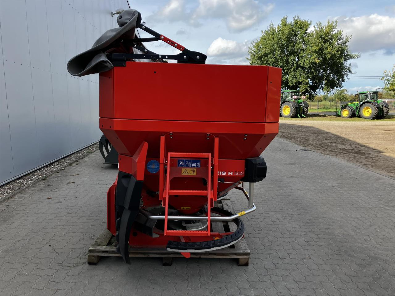 Rauch Axis H 50.2 EMC + W - Fertilizer spreader: picture 4 Rauch Axis H 50.2 EMC + W - Fertilizer spreader: picture 4