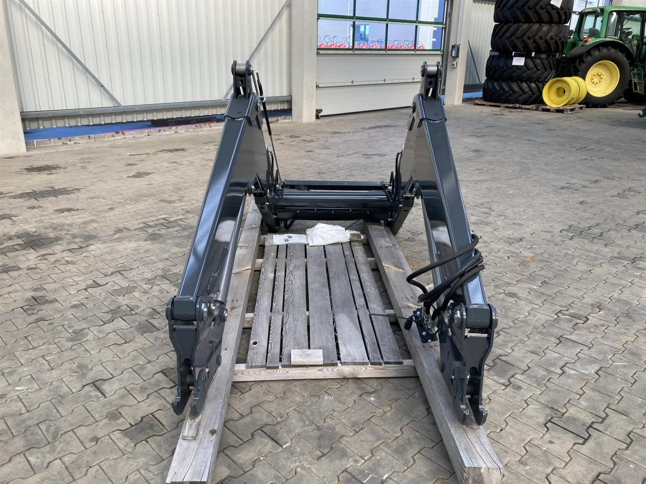 Stoll FZ 46-26.1 - Front loader for tractor: picture 4 Stoll FZ 46-26.1 - Front loader for tractor: picture 4