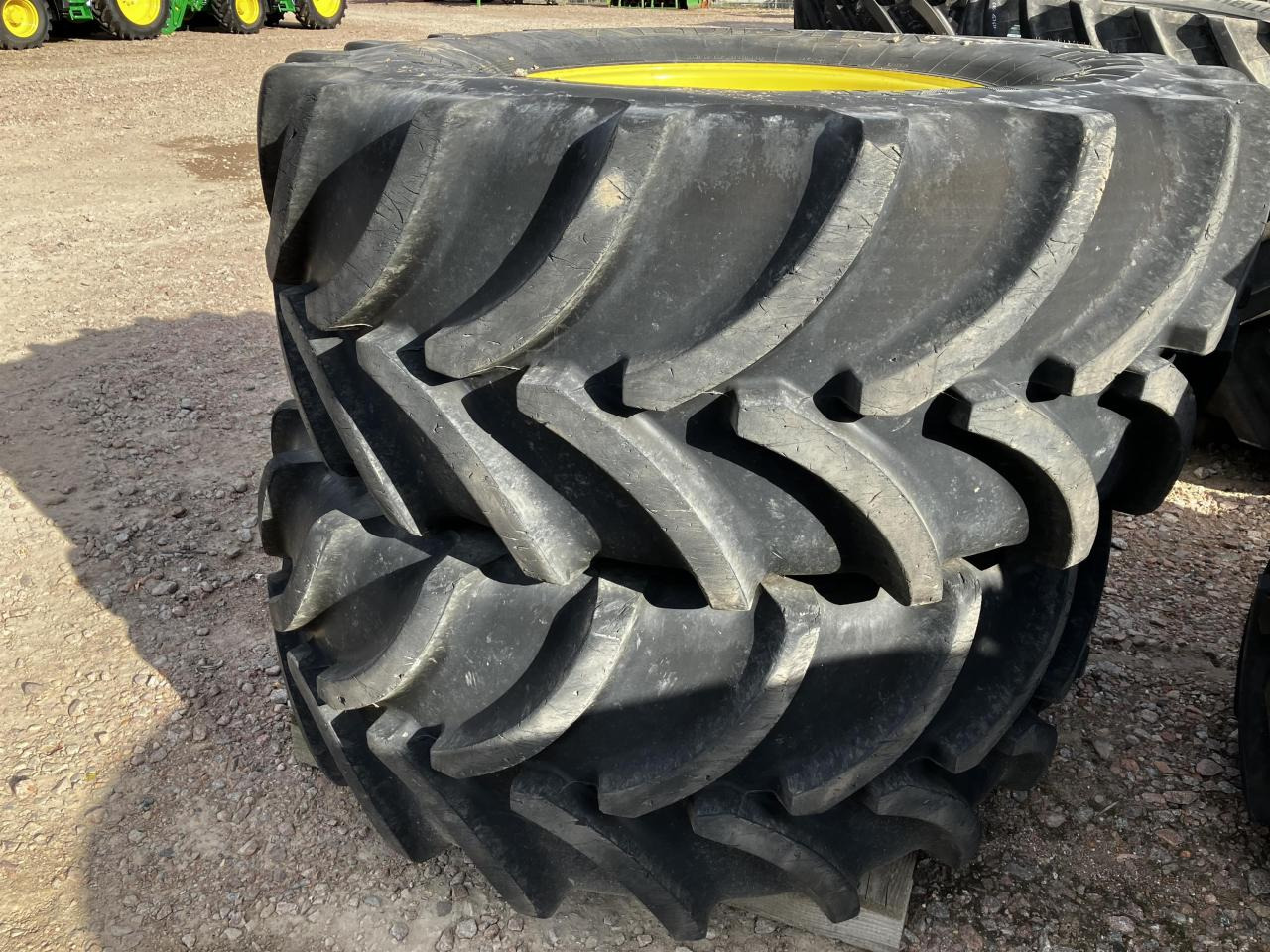 Vredestein 600/70R30 - Tire for Agricultural machinery: picture 1 Vredestein 600/70R30 - Tire for Agricultural machinery: picture 1