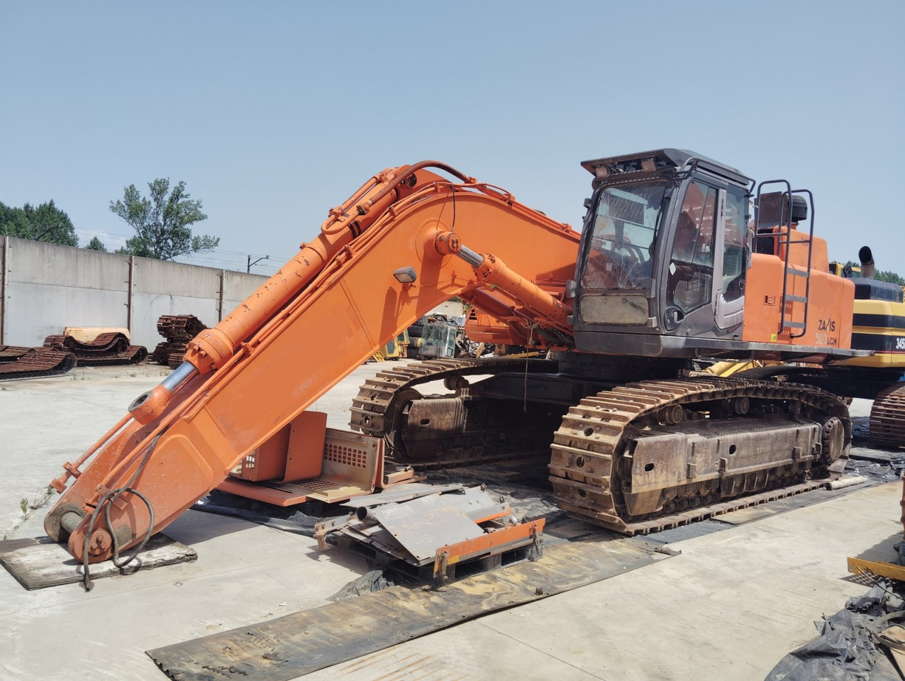 EXCAVADORA HITACHI ZX520LCH-3 - Crawler excavator: picture 1 EXCAVADORA HITACHI ZX520LCH-3 - Crawler excavator: picture 1