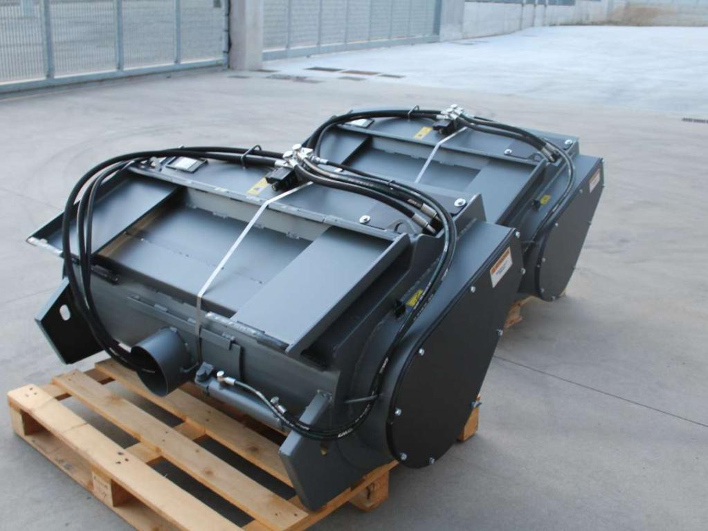 CM Crusher MIX 250 Mixing Bucket - Bucket for Skid steer loader: picture 2 CM Crusher MIX 250 Mixing Bucket - Bucket for Skid steer loader: picture 2