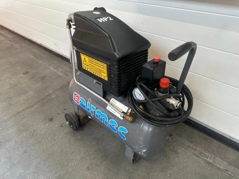 Airmec FIAC BXA 25200 Elektrische Zuigercompressor 2 PK 150 L / min 8 Bar - Air compressor: picture 4 Airmec FIAC BXA 25200 Elektrische Zuigercompressor 2 PK 150 L / min 8 Bar - Air compressor: picture 4
