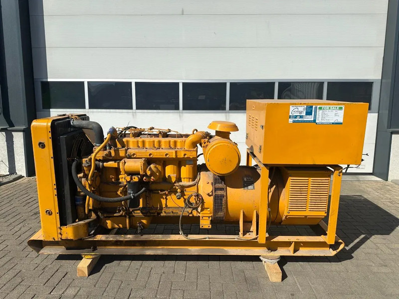 Caterpillar 3306 Leroy Somer 160 kVA noodstroom generatorset 869 hours - Generator set: picture 1 Caterpillar 3306 Leroy Somer 160 kVA noodstroom generatorset 869 hours - Generator set: picture 1
