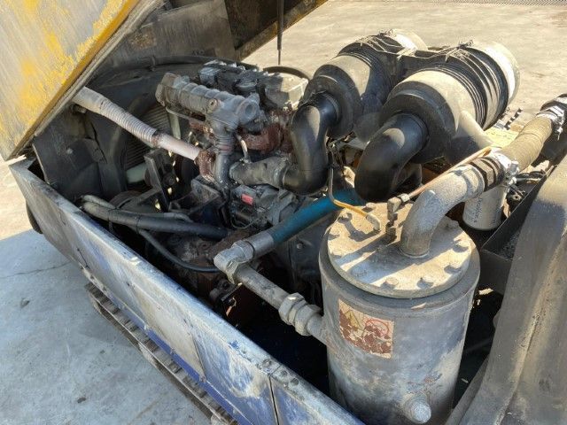 Air compressor Compair C62HS Deutz 6.2 m3 / min Silent Diesel Schroefcompressor: picture 16 Air compressor Compair C62HS Deutz 6.2 m3 / min Silent Diesel Schroefcompressor: picture 16