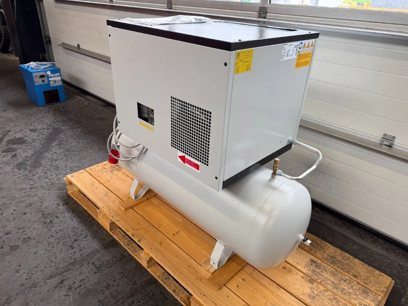 Fiac LS 8 - 200 Elektrische Schroefcompressor 6 kW 736 L / min 10 Bar New ! Overstock ! - Air compressor: picture 5 Fiac LS 8 - 200 Elektrische Schroefcompressor 6 kW 736 L / min 10 Bar New ! Overstock ! - Air compressor: picture 5