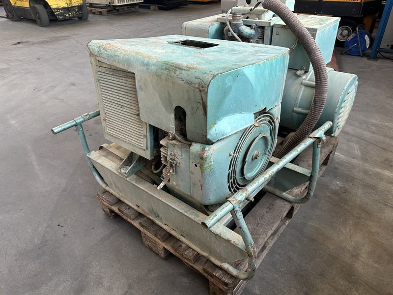 GENERATOR Onan Portaweld 200 Las generator Welding generator 200 Amp Benzine Petrol - Generator set: picture 2 GENERATOR Onan Portaweld 200 Las generator Welding generator 200 Amp Benzine Petrol - Generator set: picture 2