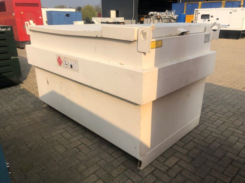 Kiwa IBC 3000 liter Fuel tank 3000 liter Fuel tank dieseltank - Generator set: picture 4 Kiwa IBC 3000 liter Fuel tank 3000 liter Fuel tank dieseltank - Generator set: picture 4