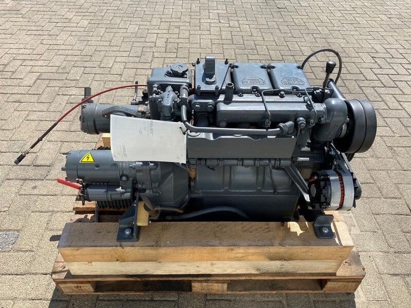 Lister STW 3 35 PK Marine diesel motor met keerkoppeling - Engine: picture 1 Lister STW 3 35 PK Marine diesel motor met keerkoppeling - Engine: picture 1