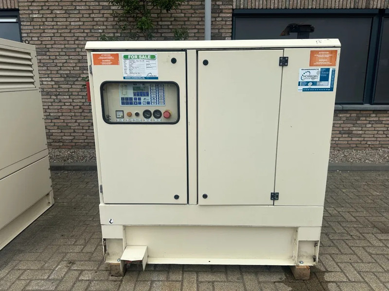 Lombardini LDW 702 Mecc Alte Spa 5 kVA Supersilent noodstroom generatorset as New ! - Generator set: picture 1 Lombardini LDW 702 Mecc Alte Spa 5 kVA Supersilent noodstroom generatorset as New ! - Generator set: picture 1