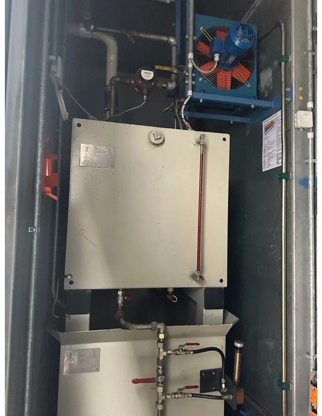 MTU 16V 4000 SDMO 2200 kVA Silent generatorset in container - Generator set: picture 3 MTU 16V 4000 SDMO 2200 kVA Silent generatorset in container - Generator set: picture 3