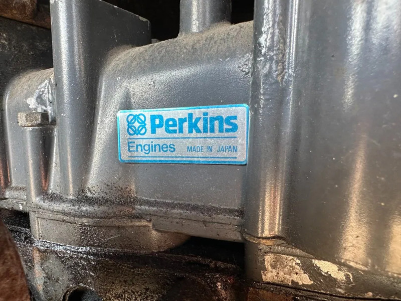 Perkins 130.13 Mecc Alte Spa 10 kVA Silent generatorset - Generator set: picture 5 Perkins 130.13 Mecc Alte Spa 10 kVA Silent generatorset - Generator set: picture 5