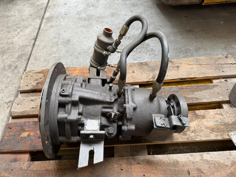 Velvet Drive AS3 70C Keerkoppeling Ratio 2.10:1 Gearbox - Engine for Material handling equipment: picture 1 Velvet Drive AS3 70C Keerkoppeling Ratio 2.10:1 Gearbox - Engine for Material handling equipment: picture 1