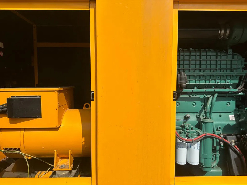 Volvo TWD 1210 G SDMO Leroy Somer 300 kVA Silent generatorset - Generator set: picture 2 Volvo TWD 1210 G SDMO Leroy Somer 300 kVA Silent generatorset - Generator set: picture 2