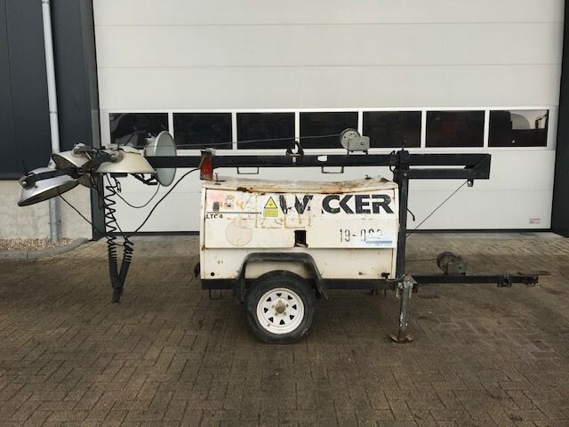 Wacker LTC4L Lombardini Diesel Mobiele light tower lichtmast aggregaat - Lighting tower: picture 1 Wacker LTC4L Lombardini Diesel Mobiele light tower lichtmast aggregaat - Lighting tower: picture 1
