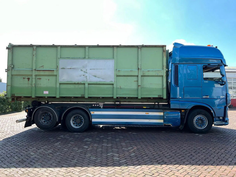 Container transporter/ Swap body truck DAF XF 530 FAS: picture 14