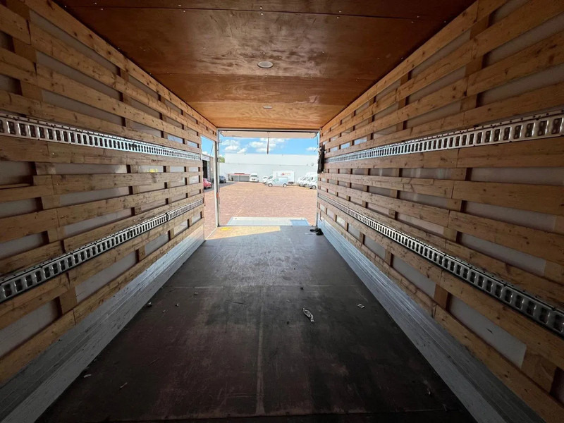 Box truck Mercedes-Benz Atego 916: picture 12 Box truck Mercedes-Benz Atego 916: picture 12