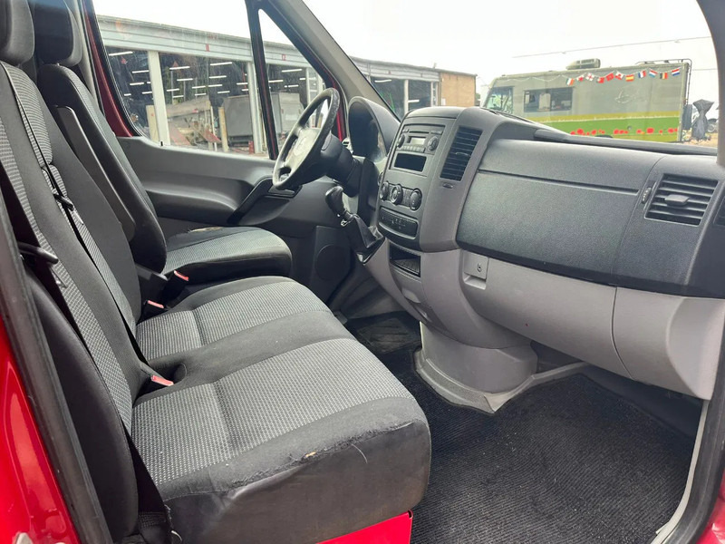 Panel van Mercedes-Benz Sprinter 313 CDI L2H1: picture 14