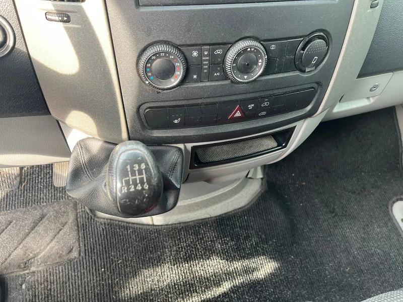 Panel van Mercedes-Benz Sprinter 313 CDI L2H1: picture 19