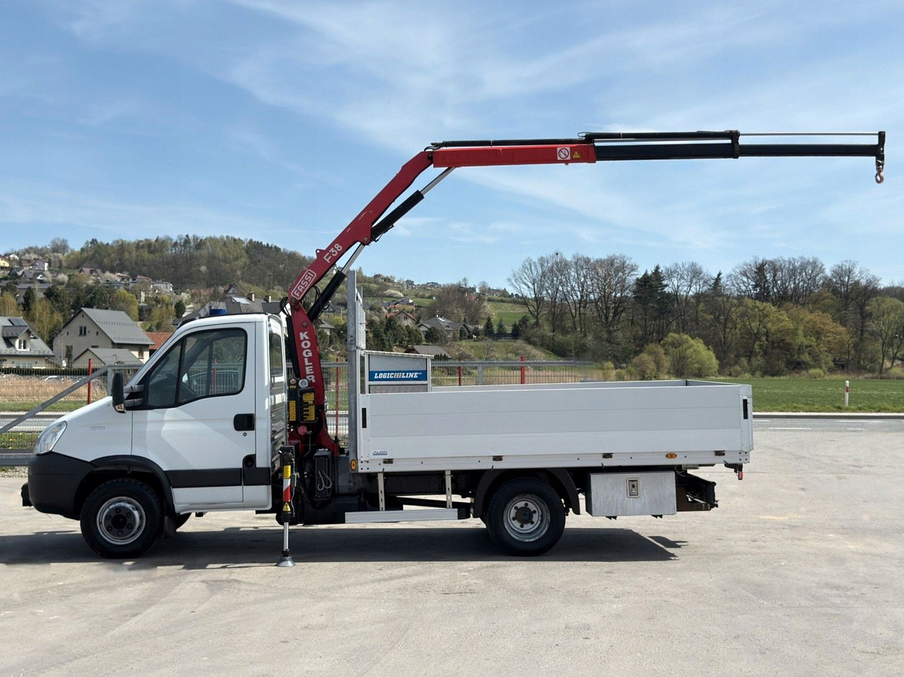 Iveco Daily 65C14 Pritsche 3,75 m FASSI F38 A.22 - Open body delivery van: picture 3 Iveco Daily 65C14 Pritsche 3,75 m FASSI F38 A.22 - Open body delivery van: picture 3