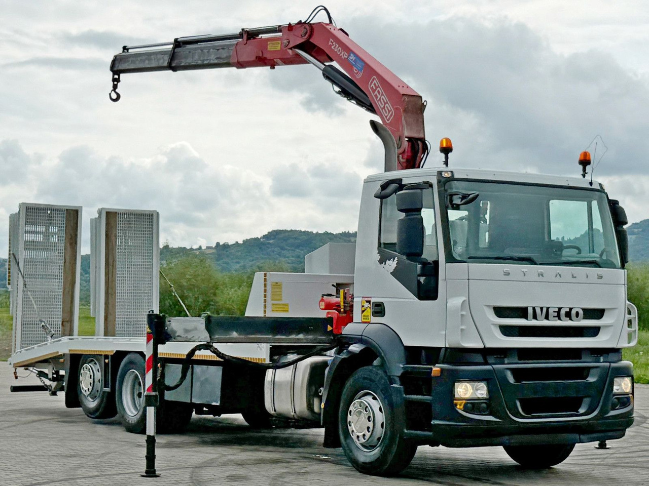 Iveco Stralis 310 * FASSI F230AXP.22 + FUNK * TOP - Tow truck: picture 3 Iveco Stralis 310 * FASSI F230AXP.22 + FUNK * TOP - Tow truck: picture 3