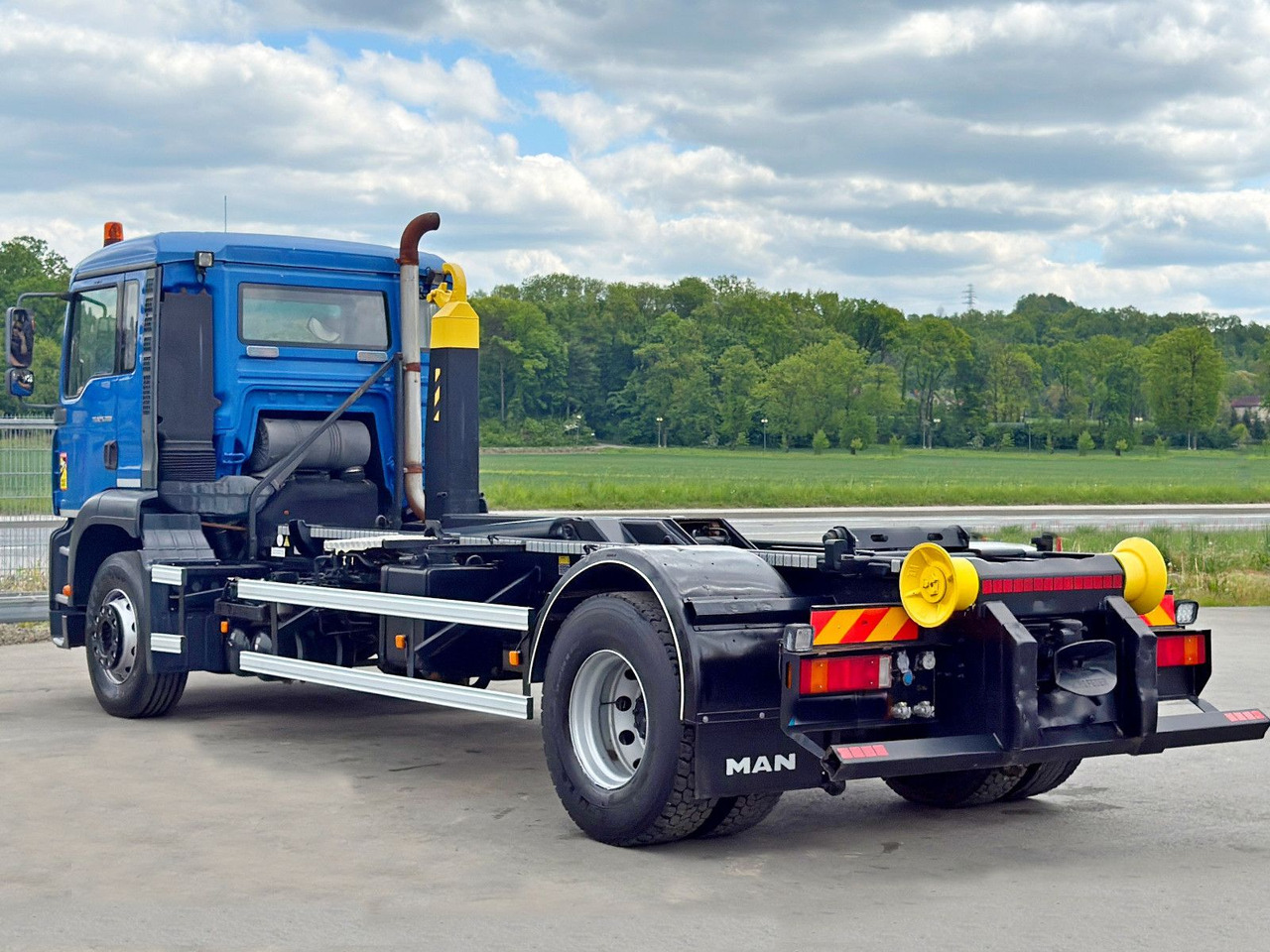 Leasing of MAN TGA 18.310 Abrollkipper * Top Zustand! MAN TGA 18.310 Abrollkipper * Top Zustand! MAN TGA 18.310 Abrollkipper * Top Zustand! MAN TGA 18.310 Abrollkipper * Top Zustand!: picture 8