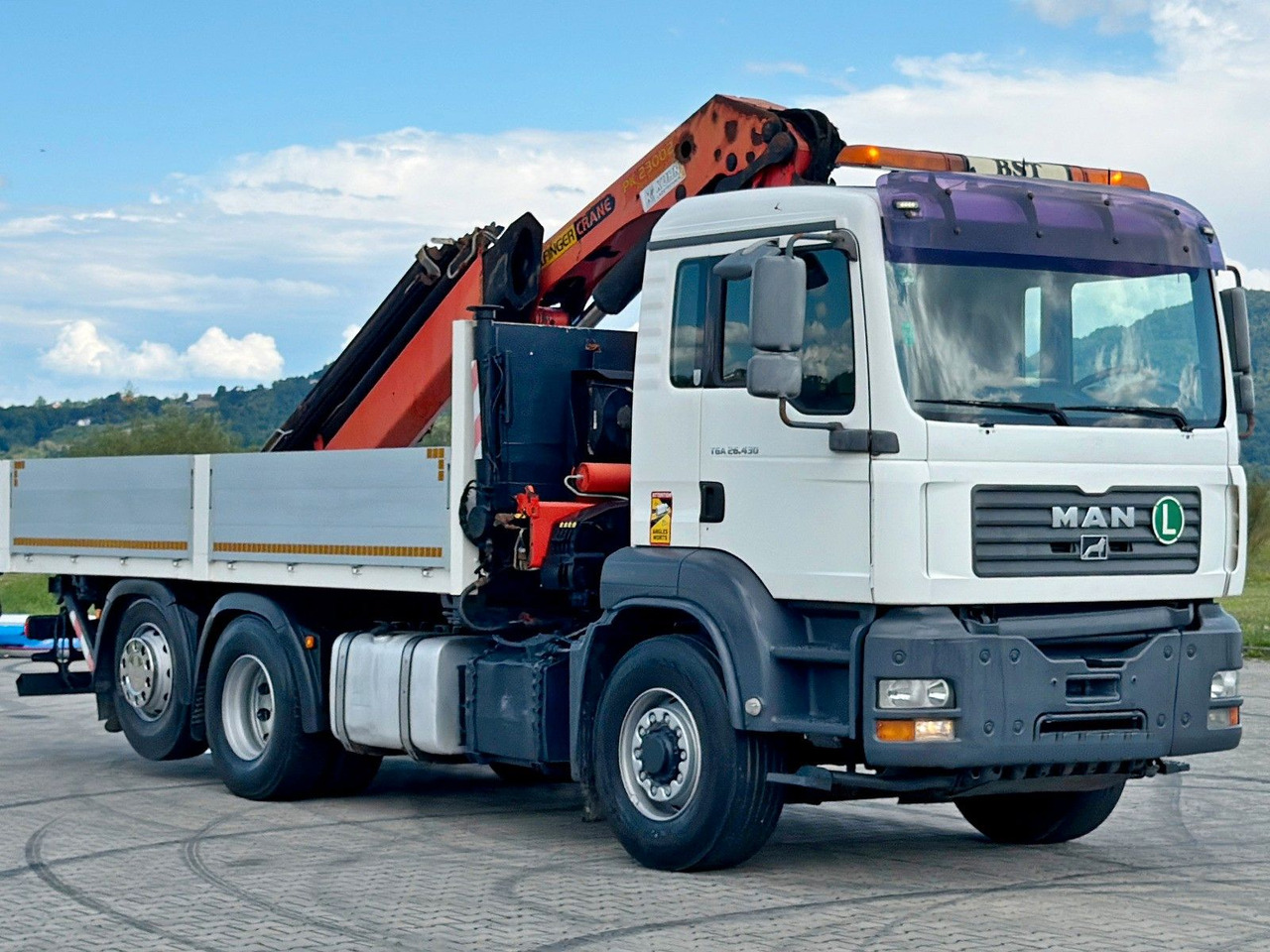 MAN TGA 26.430 Pritsche 5,50m + KRAN+ FUNK/6-4H2 MAN TGA 26.430 * PK 23002 + FUNK/6-4H2 - Crane truck: picture 3 MAN TGA 26.430 Pritsche 5,50m + KRAN+ FUNK/6-4H2 MAN TGA 26.430 * PK 23002 + FUNK/6-4H2 - Crane truck: picture 3