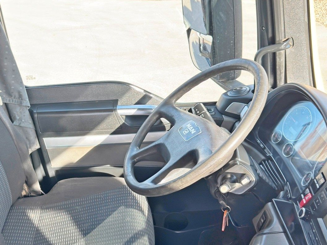 Crane truck MAN TGS 28.440 Pritsche 6,55* PALFINGER PK 4502: picture 12