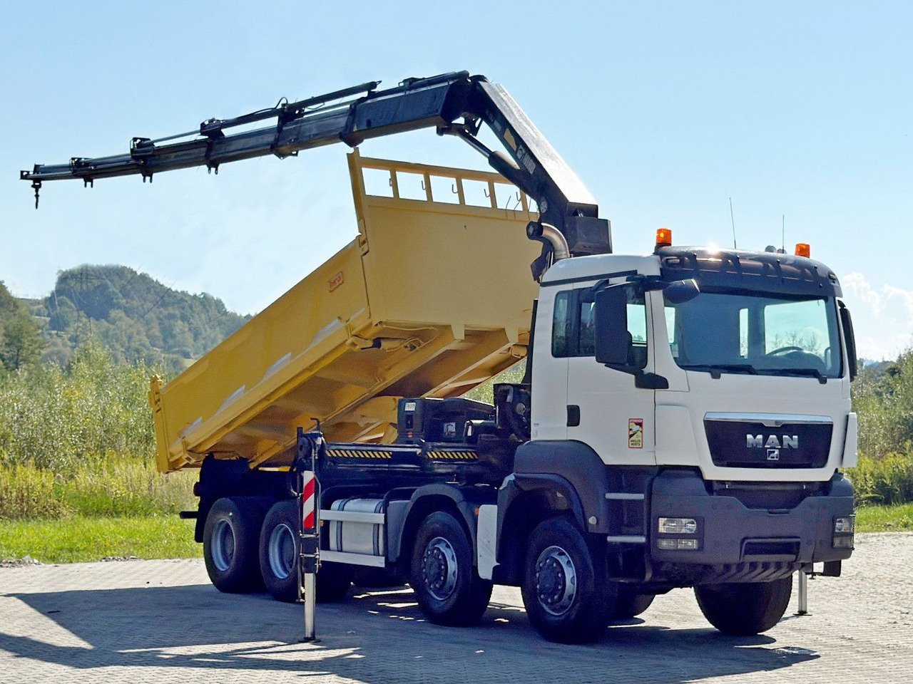 MAN TGS 32.510 * HIAB 288 EP - 5HIDUO/ FUNK * 8x8 - Tipper, Crane truck: picture 2 MAN TGS 32.510 * HIAB 288 EP - 5HIDUO/ FUNK * 8x8 - Tipper, Crane truck: picture 2