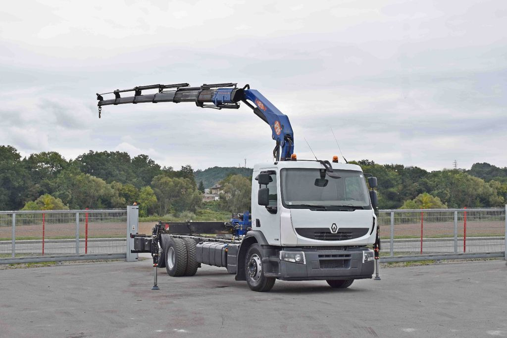 Renault PREMIUM 430* FAHRGESTEL 7,10* PM 21025/FUNK* TOP - Tow truck: picture 2 Renault PREMIUM 430* FAHRGESTEL 7,10* PM 21025/FUNK* TOP - Tow truck: picture 2