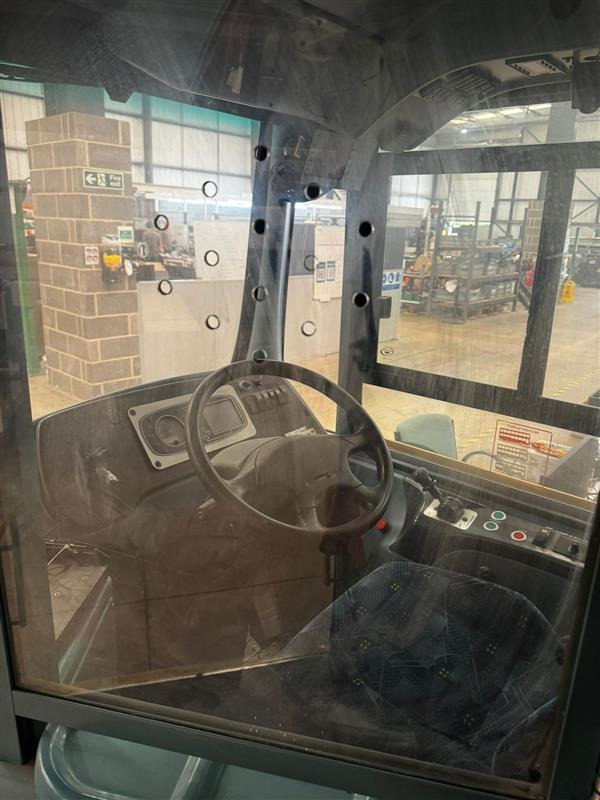 2008 Volvo Double Decker static classroom - Double-decker bus: picture 5 2008 Volvo Double Decker static classroom - Double-decker bus: picture 5