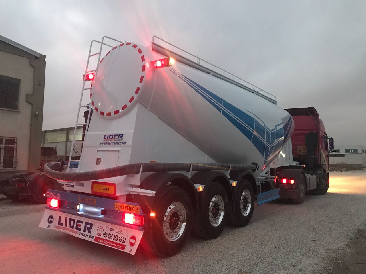 New Tank semi-trailer for transportation of cement LIDER 2024 MODEL NEW CEMENT TANKER: picture 7