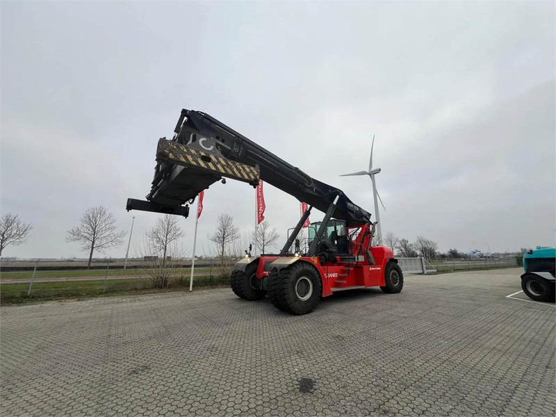 KONECRANES SMV 4531 TC5 - Reach stacker: picture 4 KONECRANES SMV 4531 TC5 - Reach stacker: picture 4