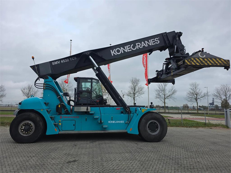 KONECRANES SMV 4532 TC5 - Reach stacker: picture 1 KONECRANES SMV 4532 TC5 - Reach stacker: picture 1