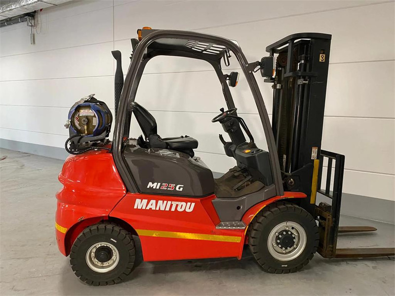 Manitou MI25G - LPG forklift: picture 1 Manitou MI25G - LPG forklift: picture 1