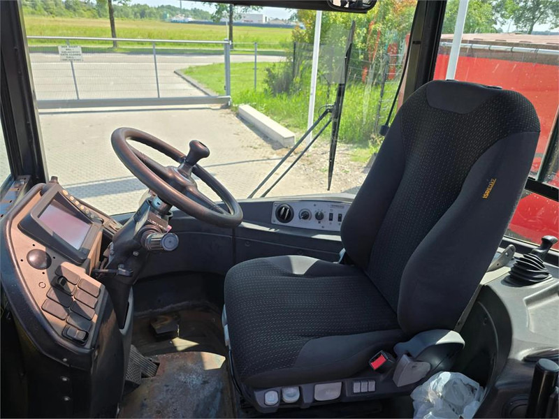 Terminal tractor Terberg RT223 4x4: picture 16