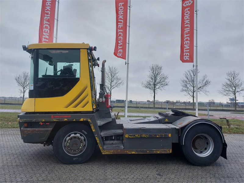 Terberg RT323 4x4 - Terminal tractor: picture 4 Terberg RT323 4x4 - Terminal tractor: picture 4