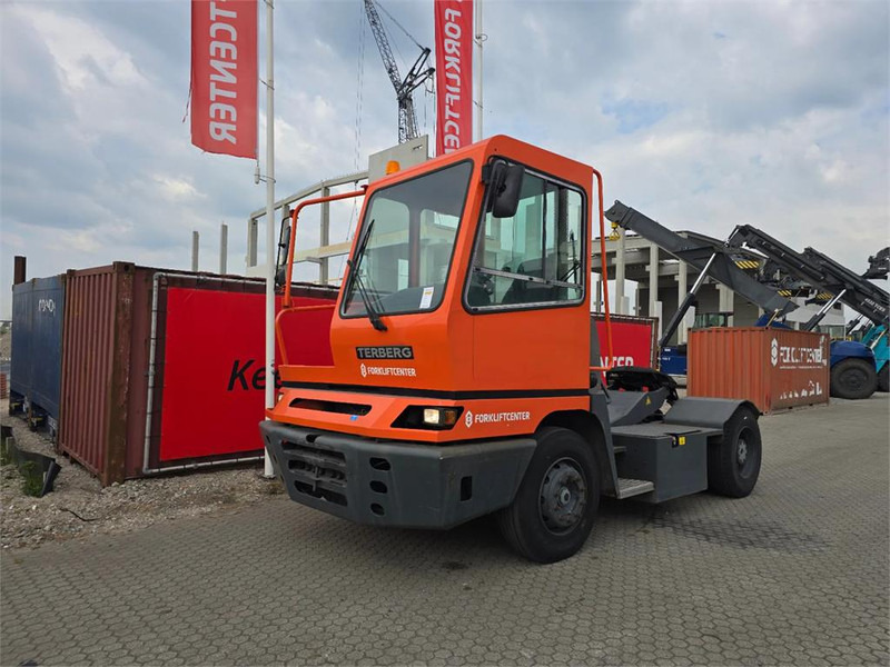 Terberg YT182 - Terminal tractor: picture 2 Terberg YT182 - Terminal tractor: picture 2