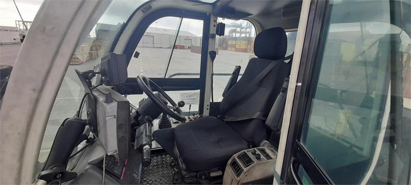 Terex TFC 45L - Reach stacker: picture 2 Terex TFC 45L - Reach stacker: picture 2