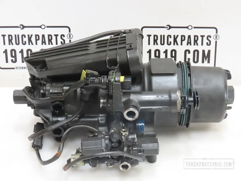 DAF 2418569 Brandstoffilterhuis DAF MX 11 - Fuel processing/ Fuel delivery for Commercial vehicle: picture 1 DAF 2418569 Brandstoffilterhuis DAF MX 11 - Fuel processing/ Fuel delivery for Commercial vehicle: picture 1