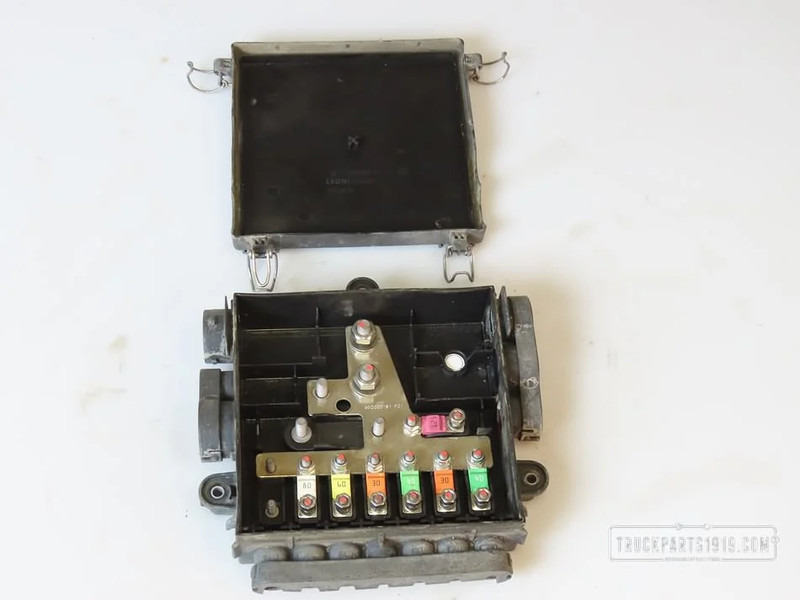 Mercedes-Benz Electrical System Zekeringen box MB MP4 - Fuse for Truck: picture 1 Mercedes-Benz Electrical System Zekeringen box MB MP4 - Fuse for Truck: picture 1