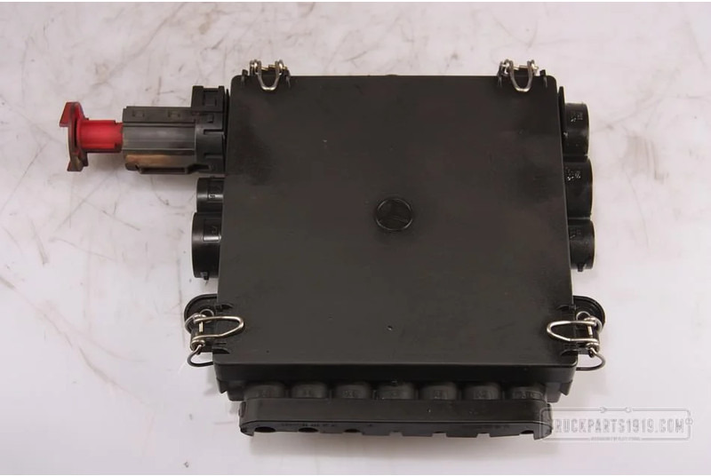 Mercedes-Benz Electrical System Zekeringen box MB MP4 - Fuse for Truck: picture 1 Mercedes-Benz Electrical System Zekeringen box MB MP4 - Fuse for Truck: picture 1
